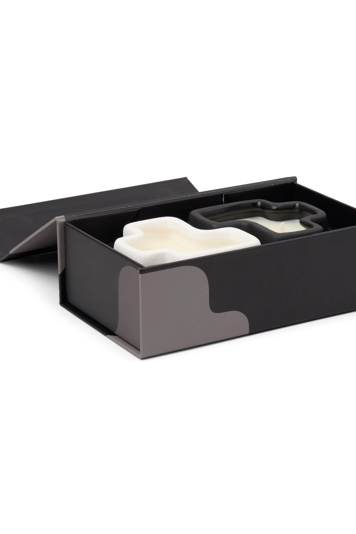 Jigsaw Candle, Salted Air & Smoked Woods