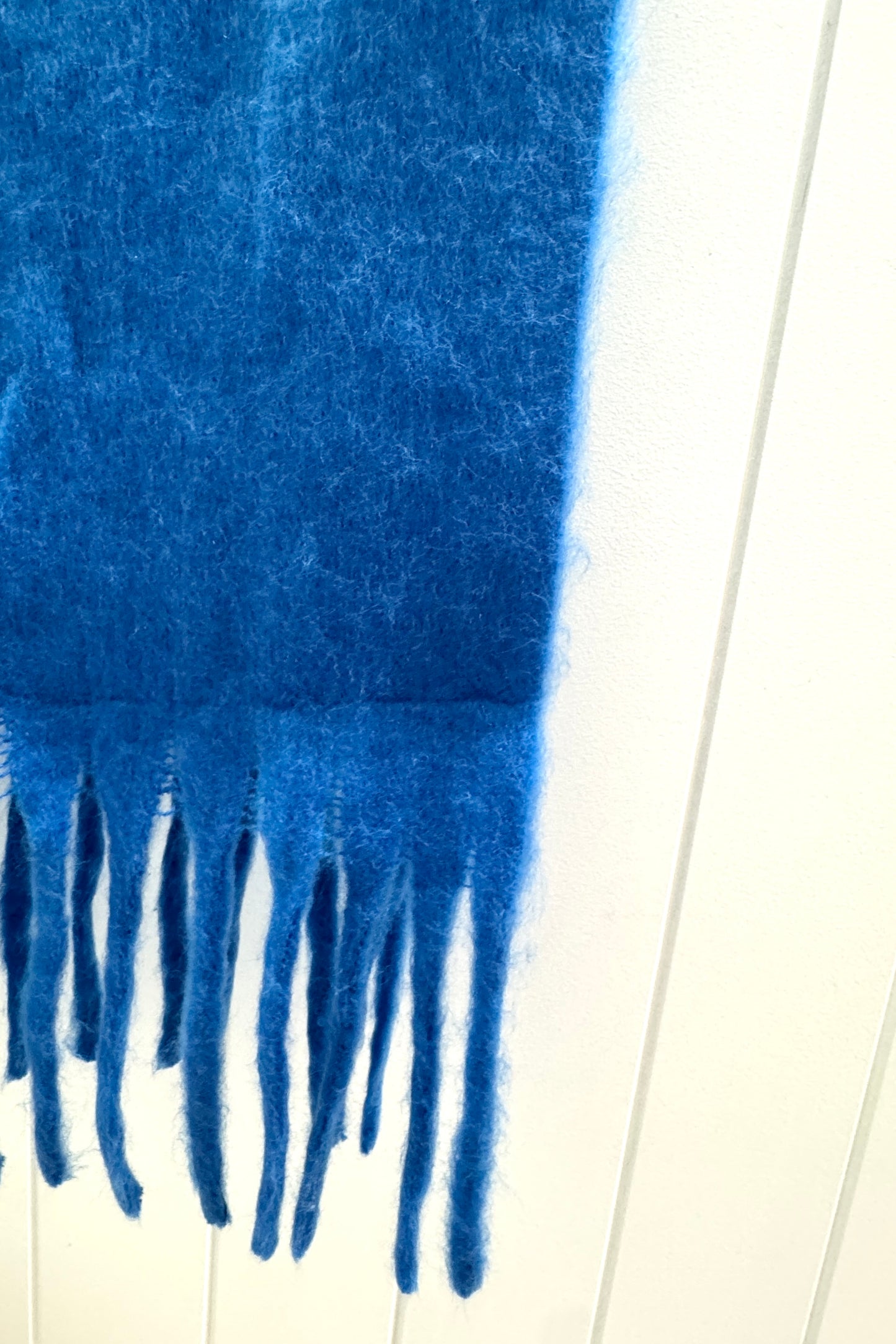 Carmel Scarf, Cobalt