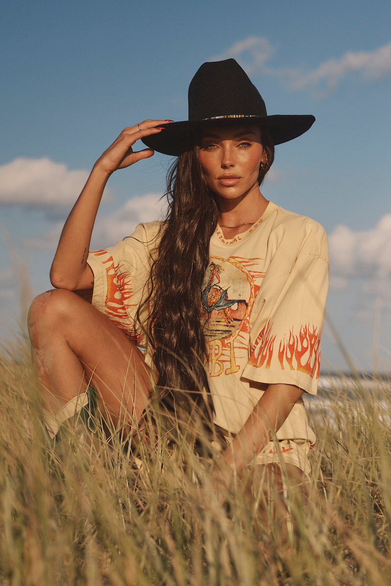 The Very Oversized Flaming Cowboy Tee, Sand