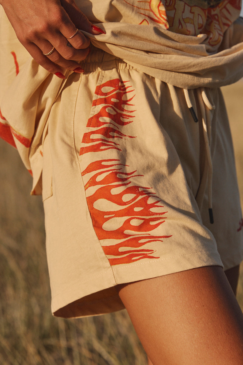 The Flaming Cowboy Chido Shorts, Sand