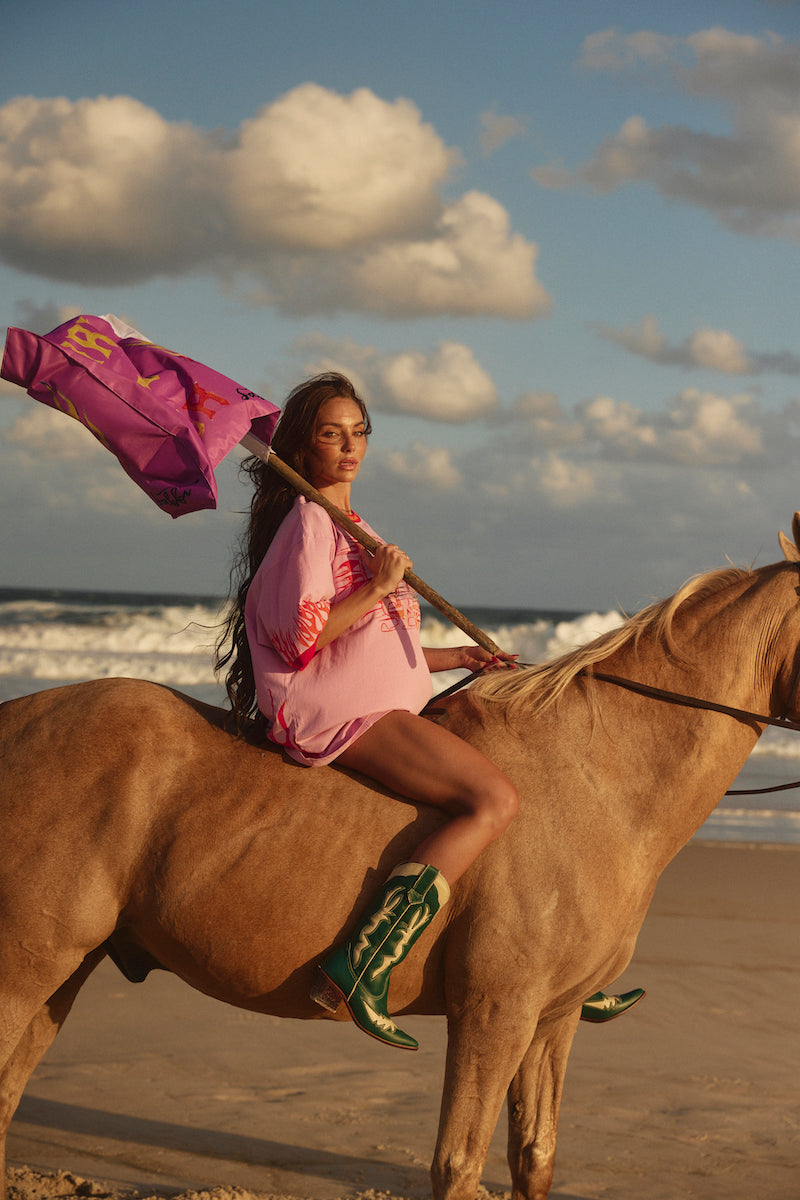 The Very Oversized Flaming Cowboy Tee, Pink