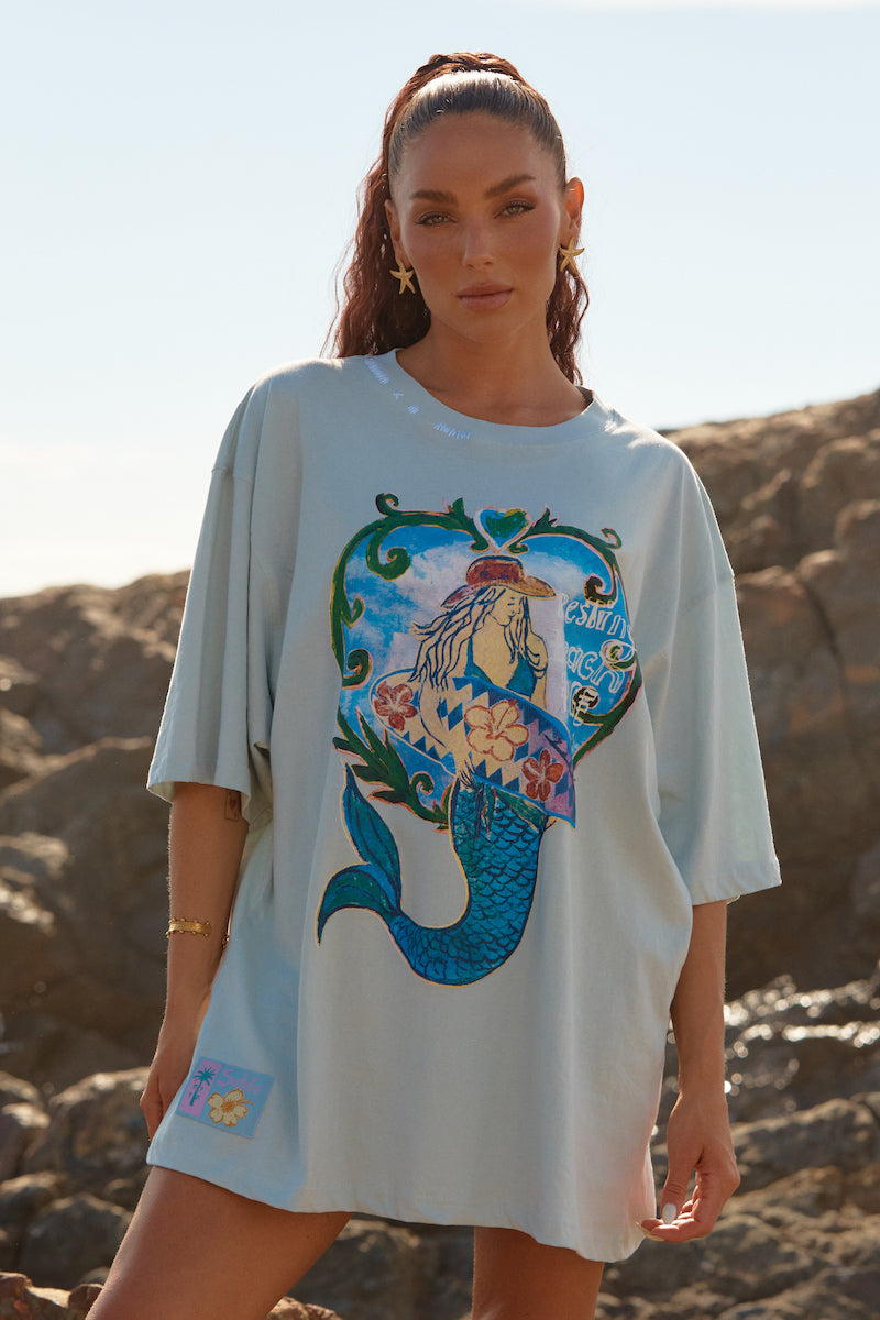 The Oversize Resting Beach Face Tee, Blue