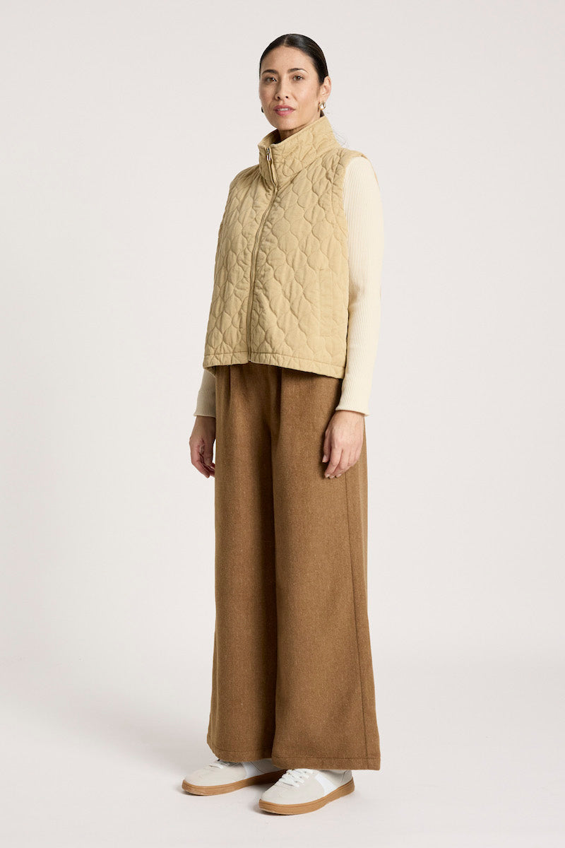 Sansi Quilted Crop Vest, Dune