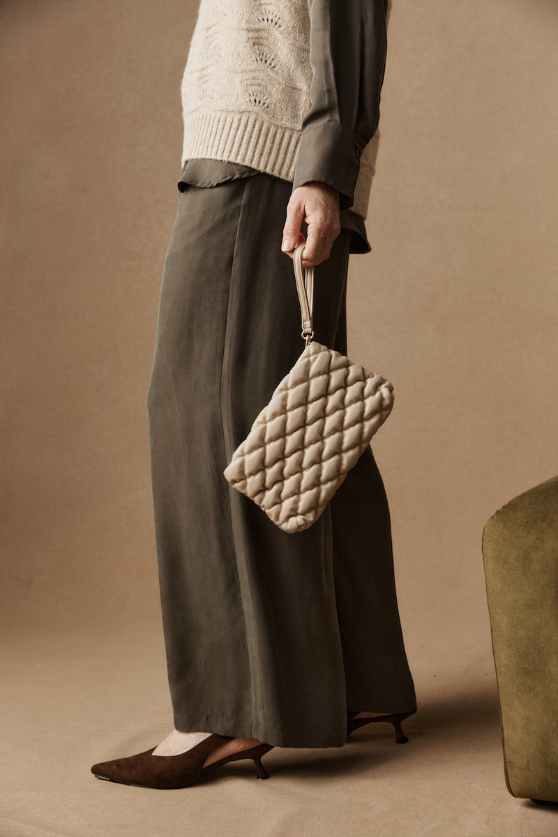 Zala Pouch, Bisque