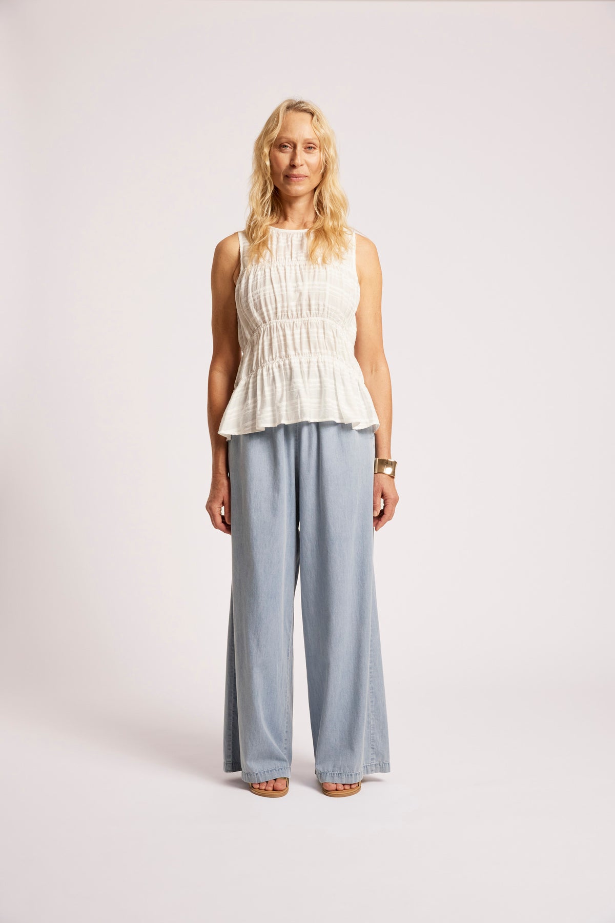Sovana Tank, White