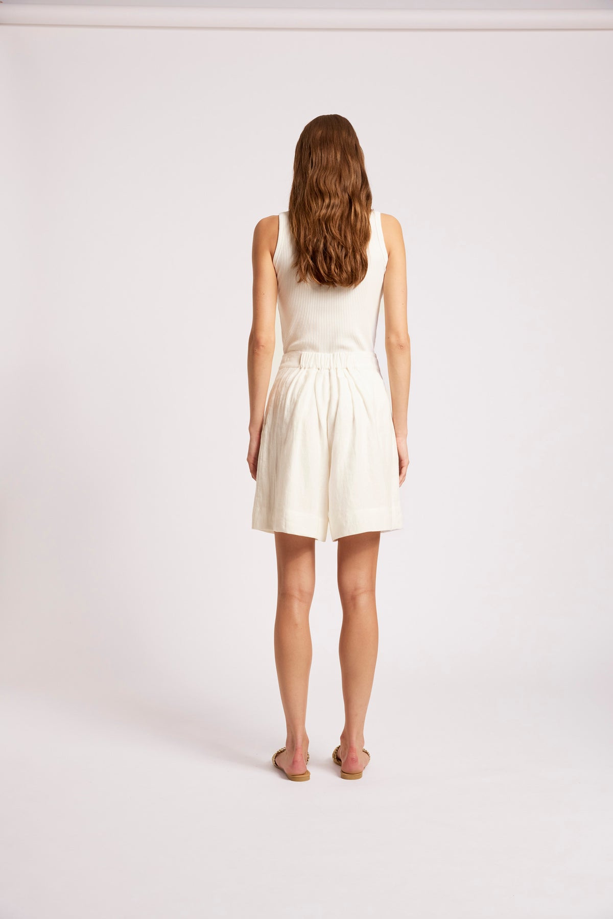 Cove Short, White