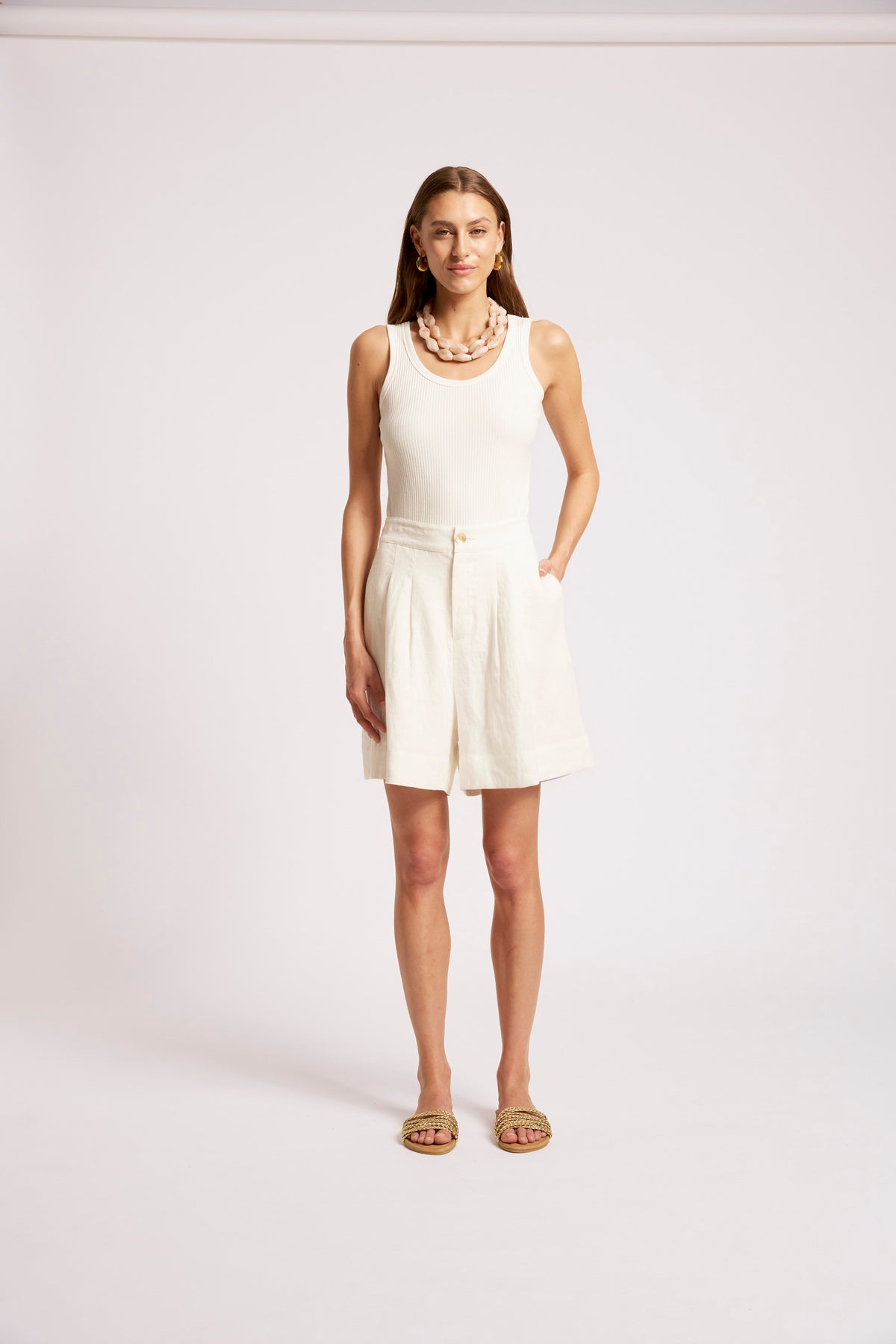Cove Short, White