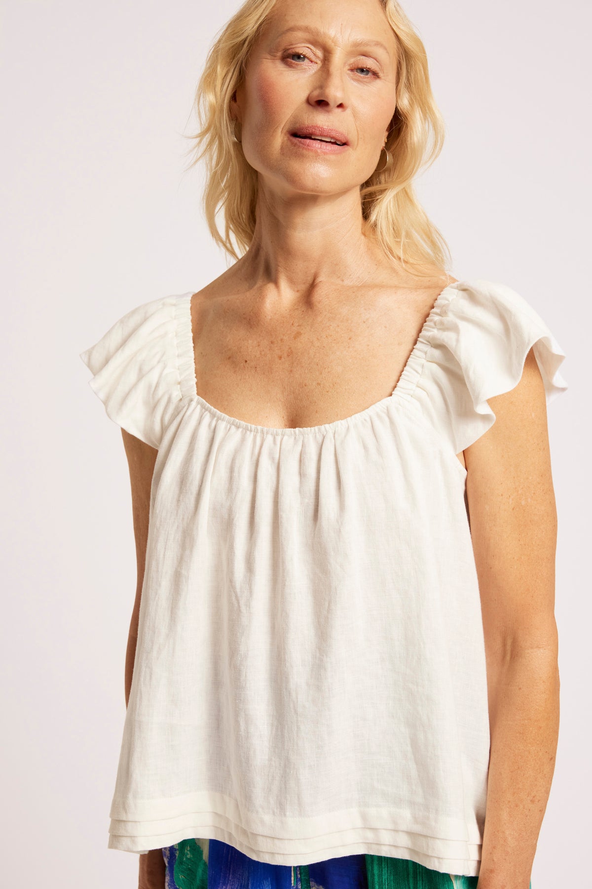 Cove Top, White