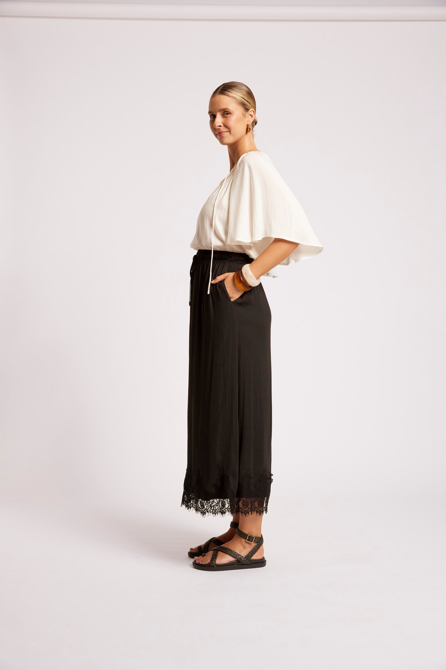 Drift Lace Skirt, Black