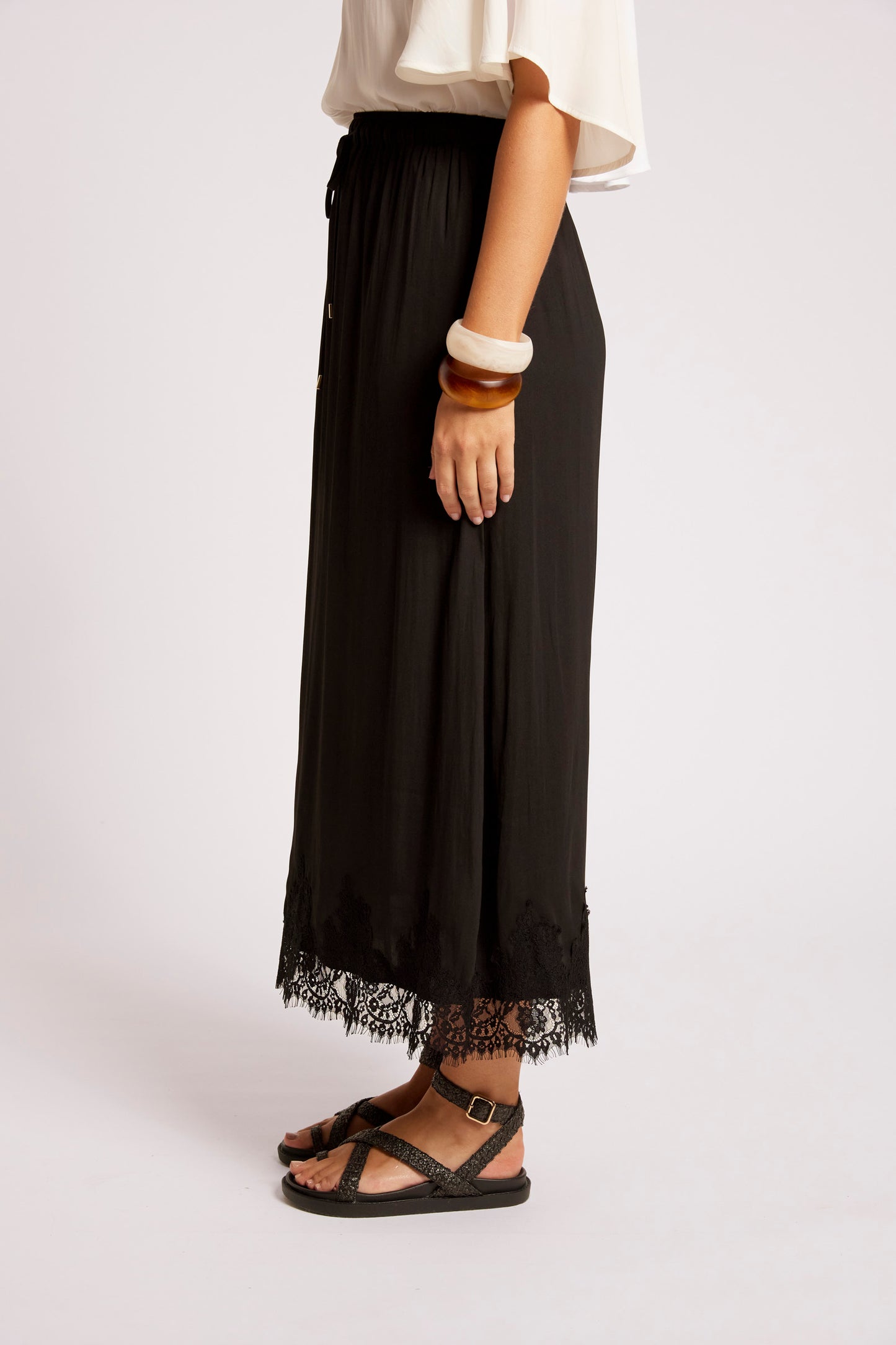Drift Lace Skirt, Black
