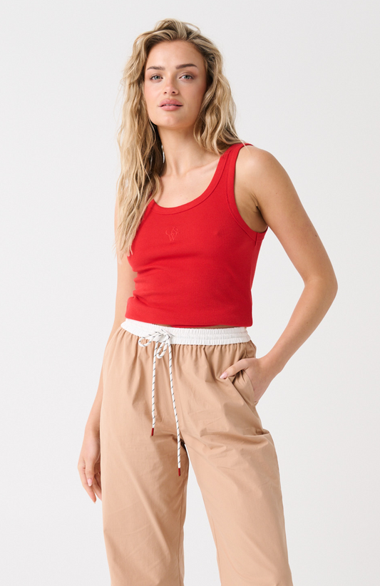 Nico Tank, Red