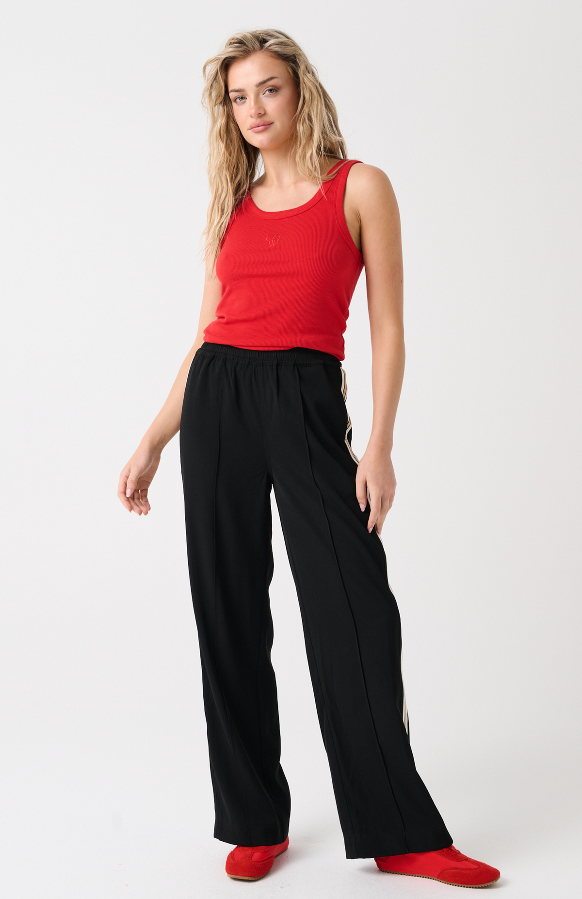 Nico Tank, Red