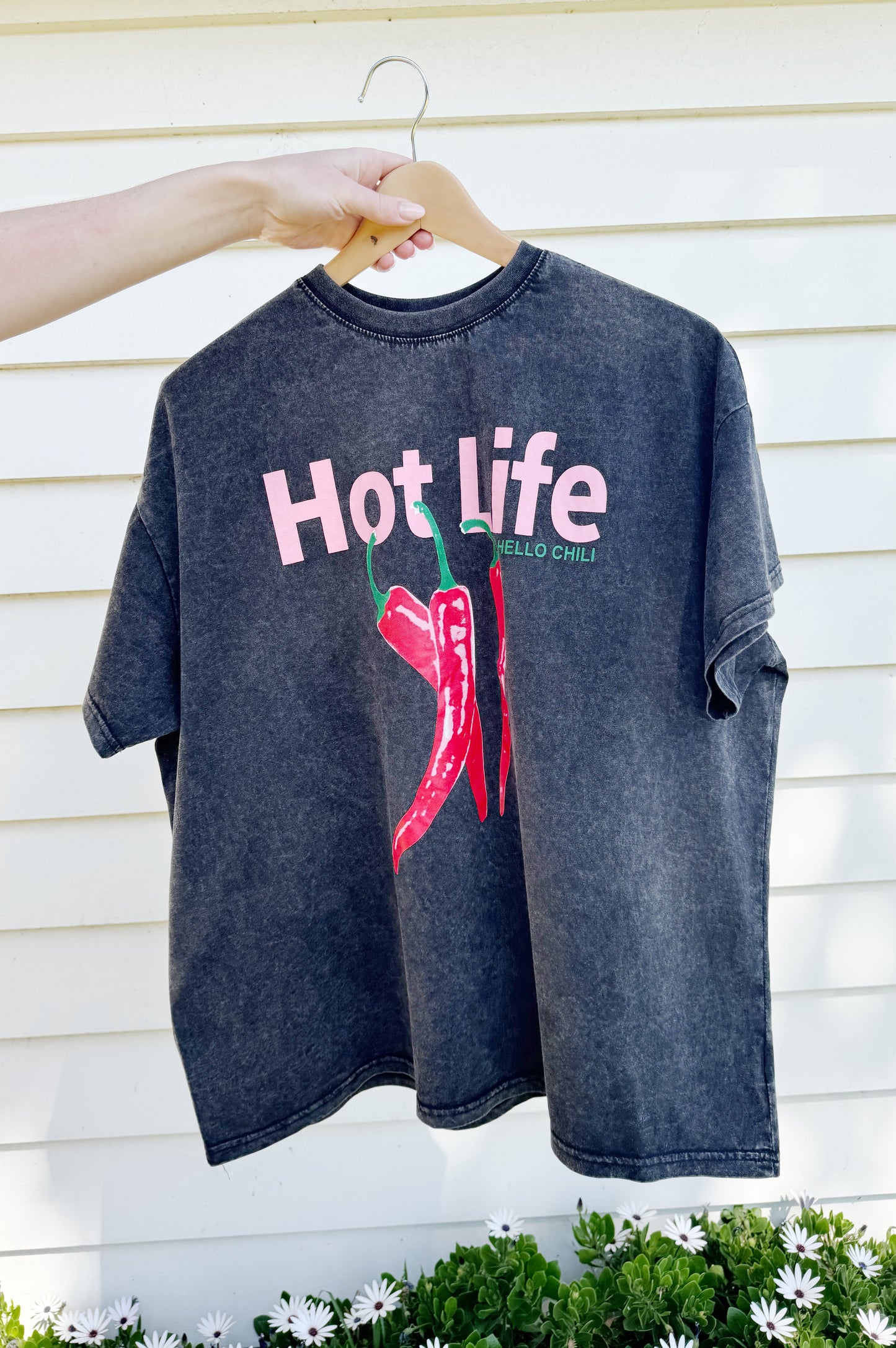 Hot Life Tee, Charcoal