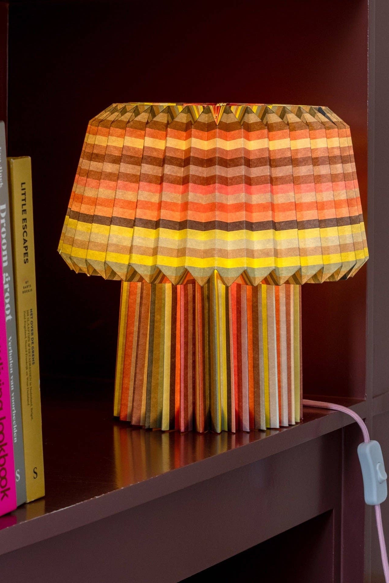 Anna Paper Lamp, Loops