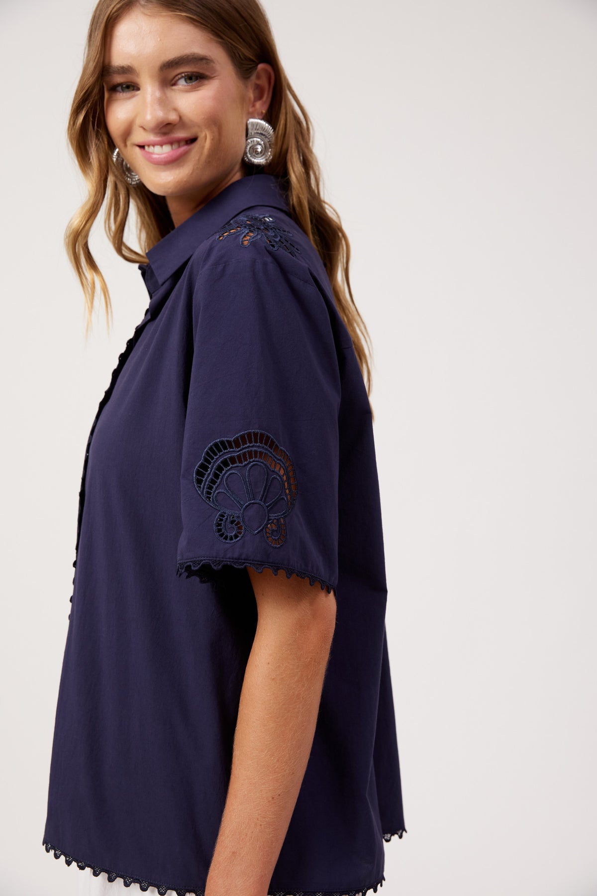 Larissa Broderie Shirt, Navy