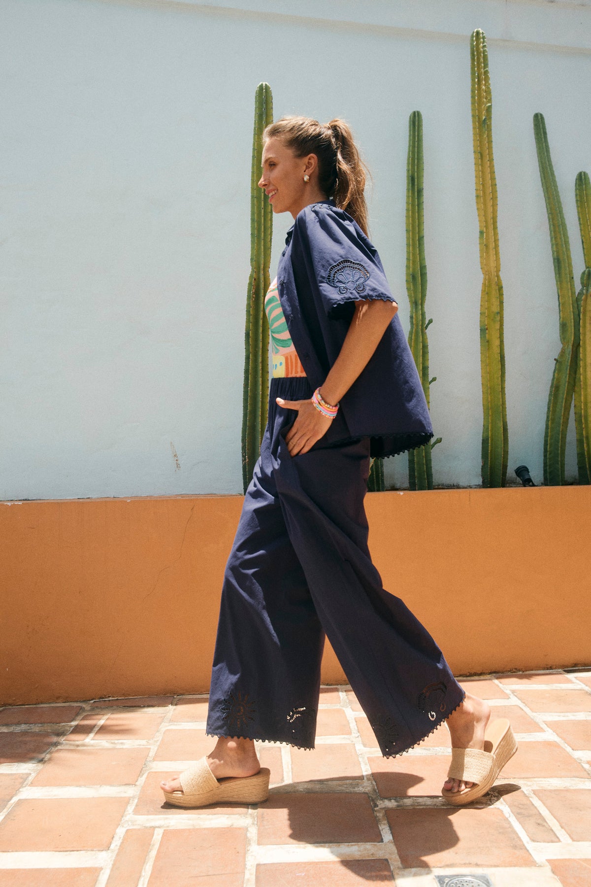Larissa Broderie Shirt, Navy