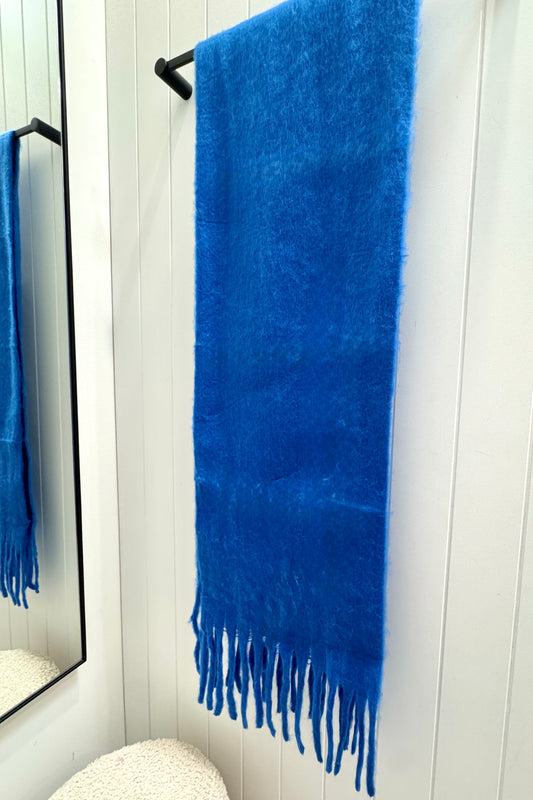 Carmel Scarf, Cobalt