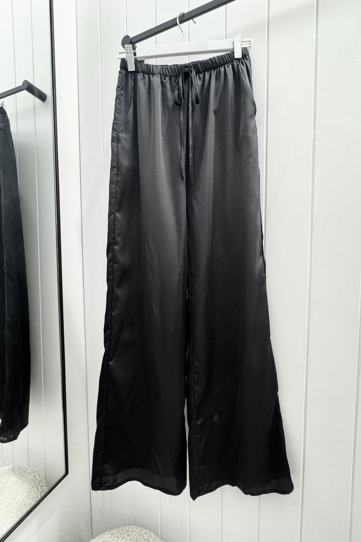Wilson Silky Pant, Black