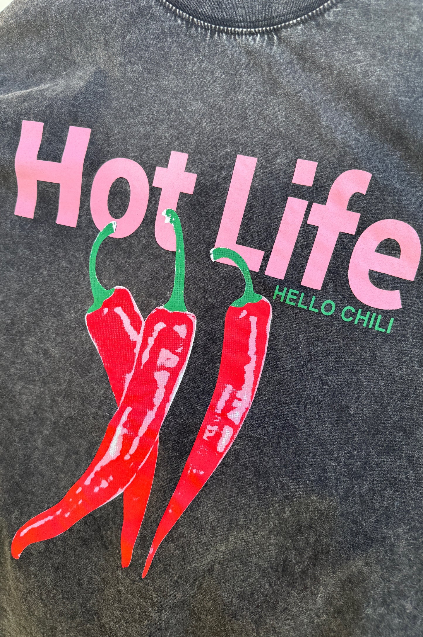 Hot Life Tee, Charcoal