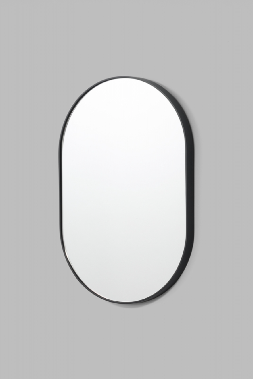 Bjorn Oval Mirror, Black