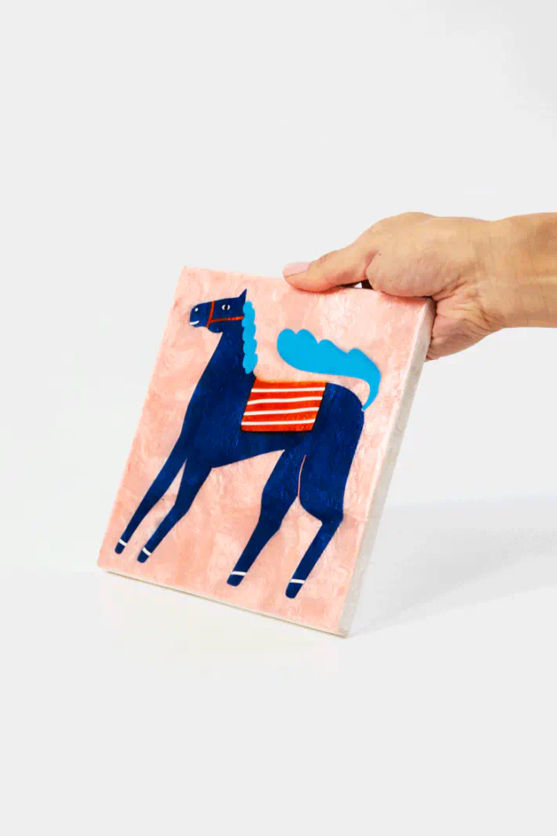 Superette Pony Tile