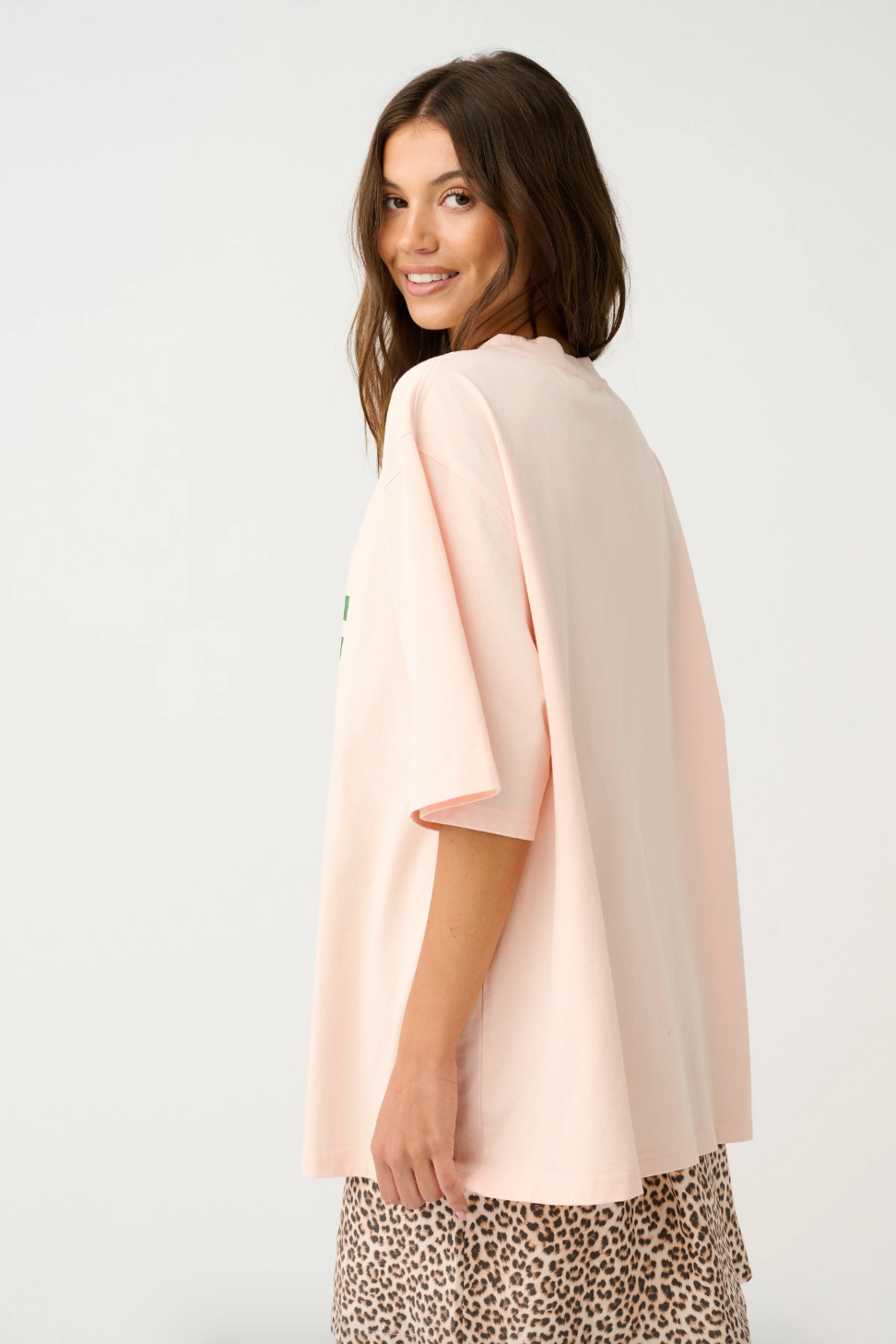 Jeana Tee, Hotel Palm