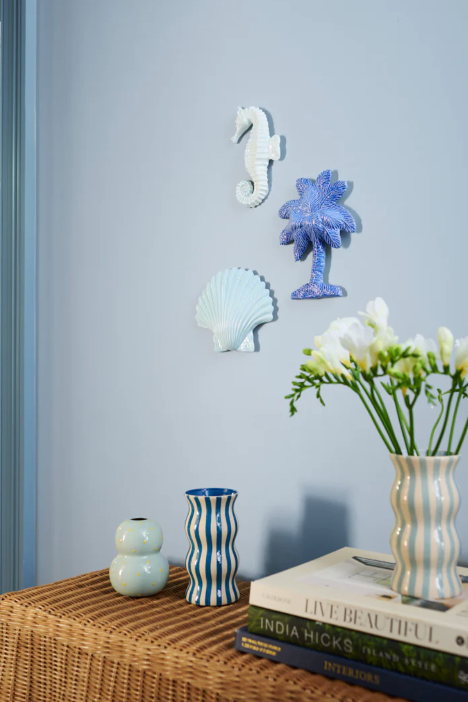 Icon Frost Blue Seahorse