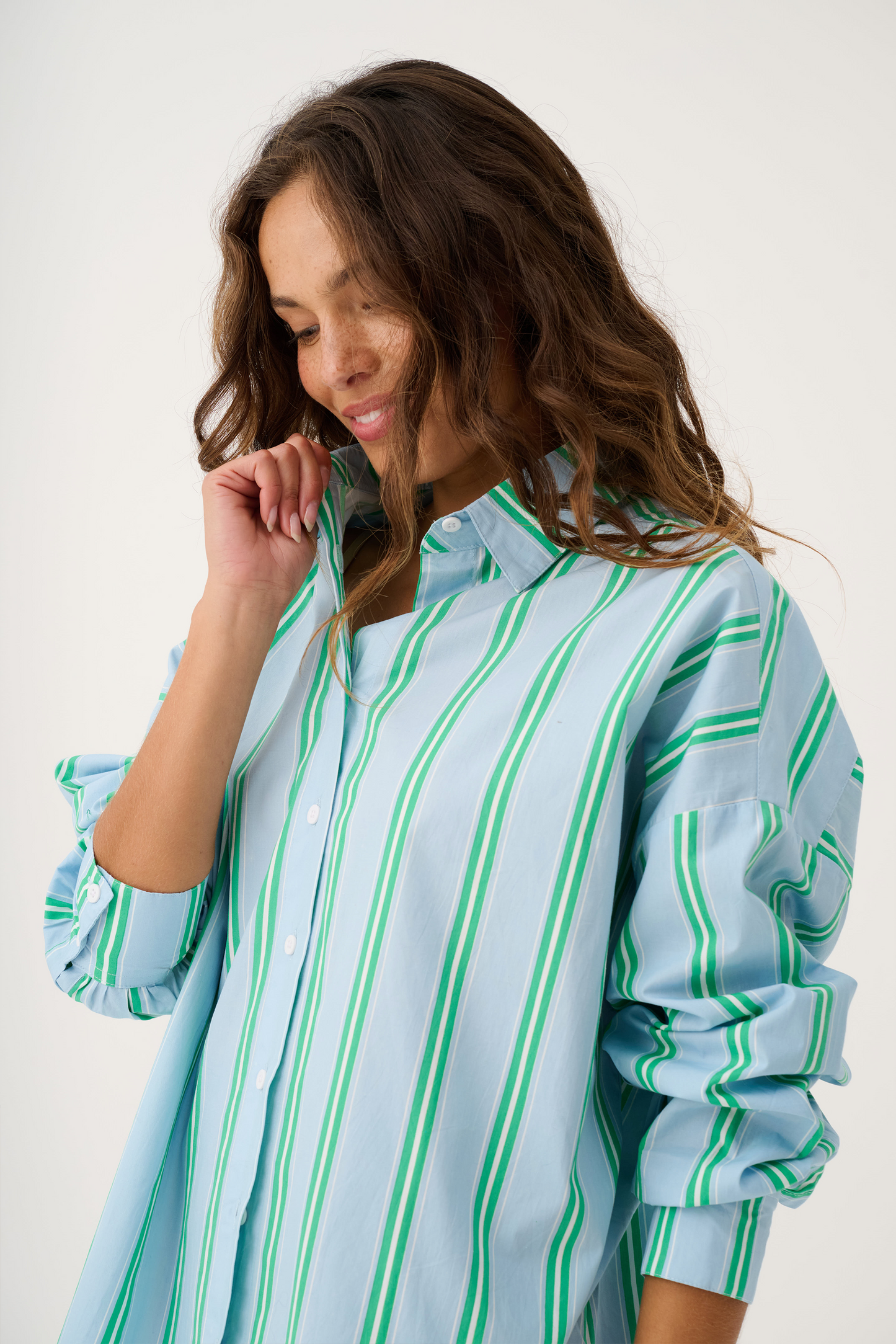 Tammy Shirt, Bouy