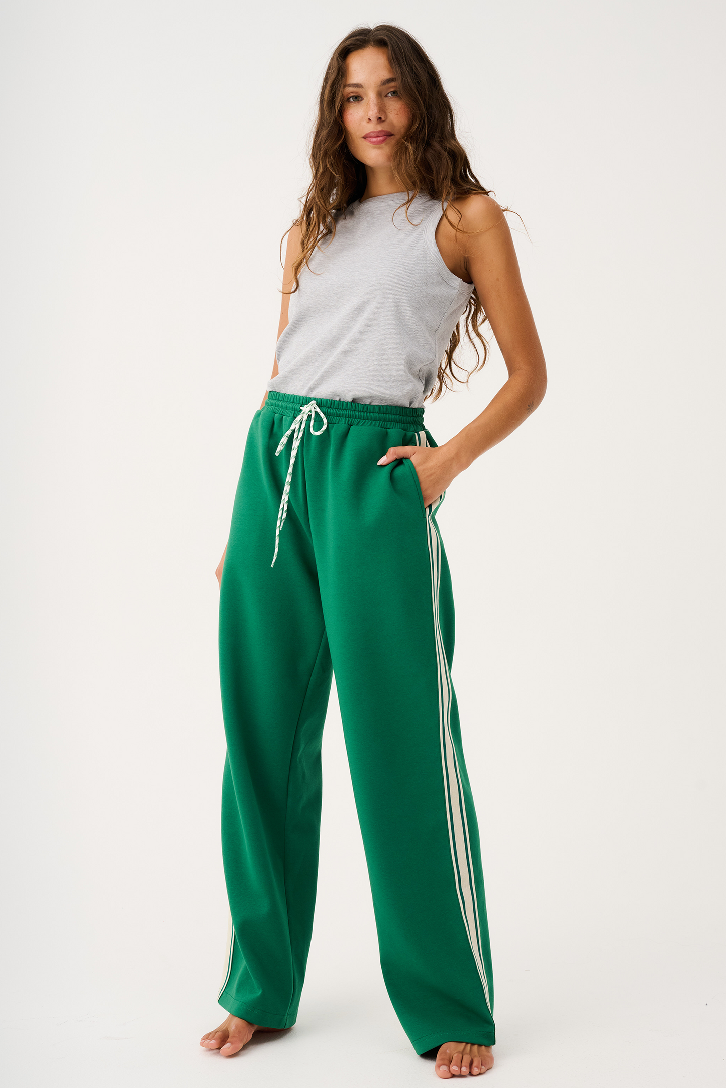 Adeline Pant, Tide