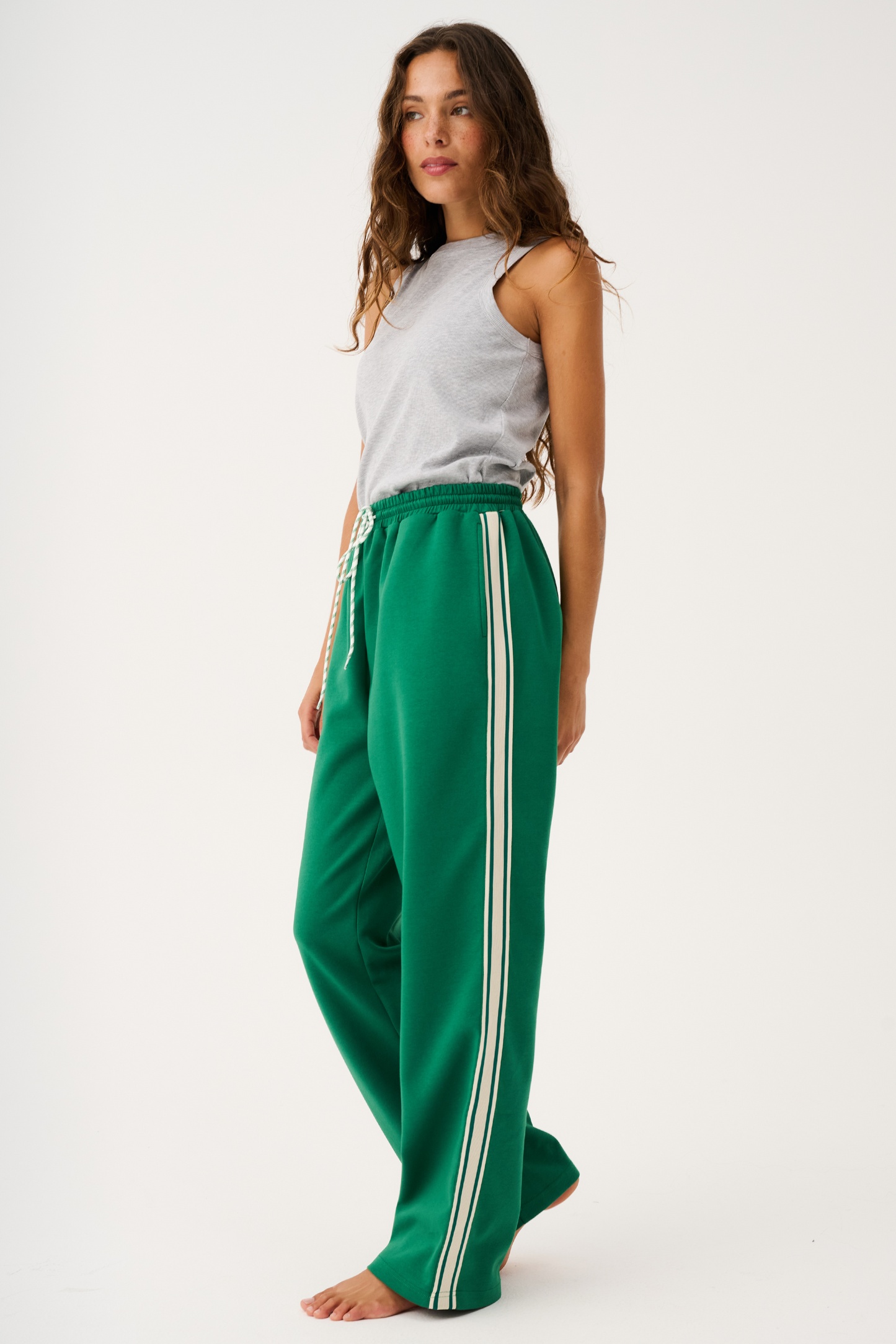 Adeline Pant, Tide