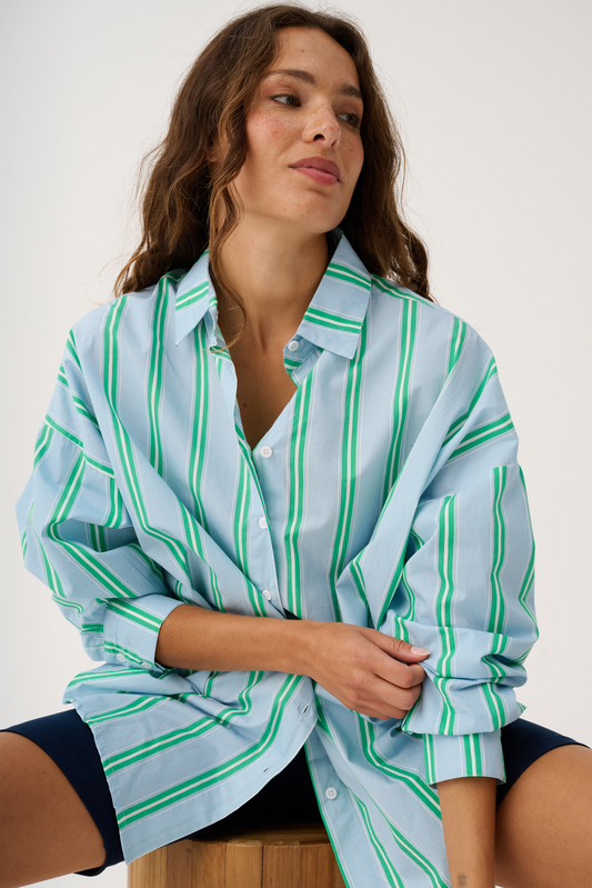 Tammy Shirt, Bouy