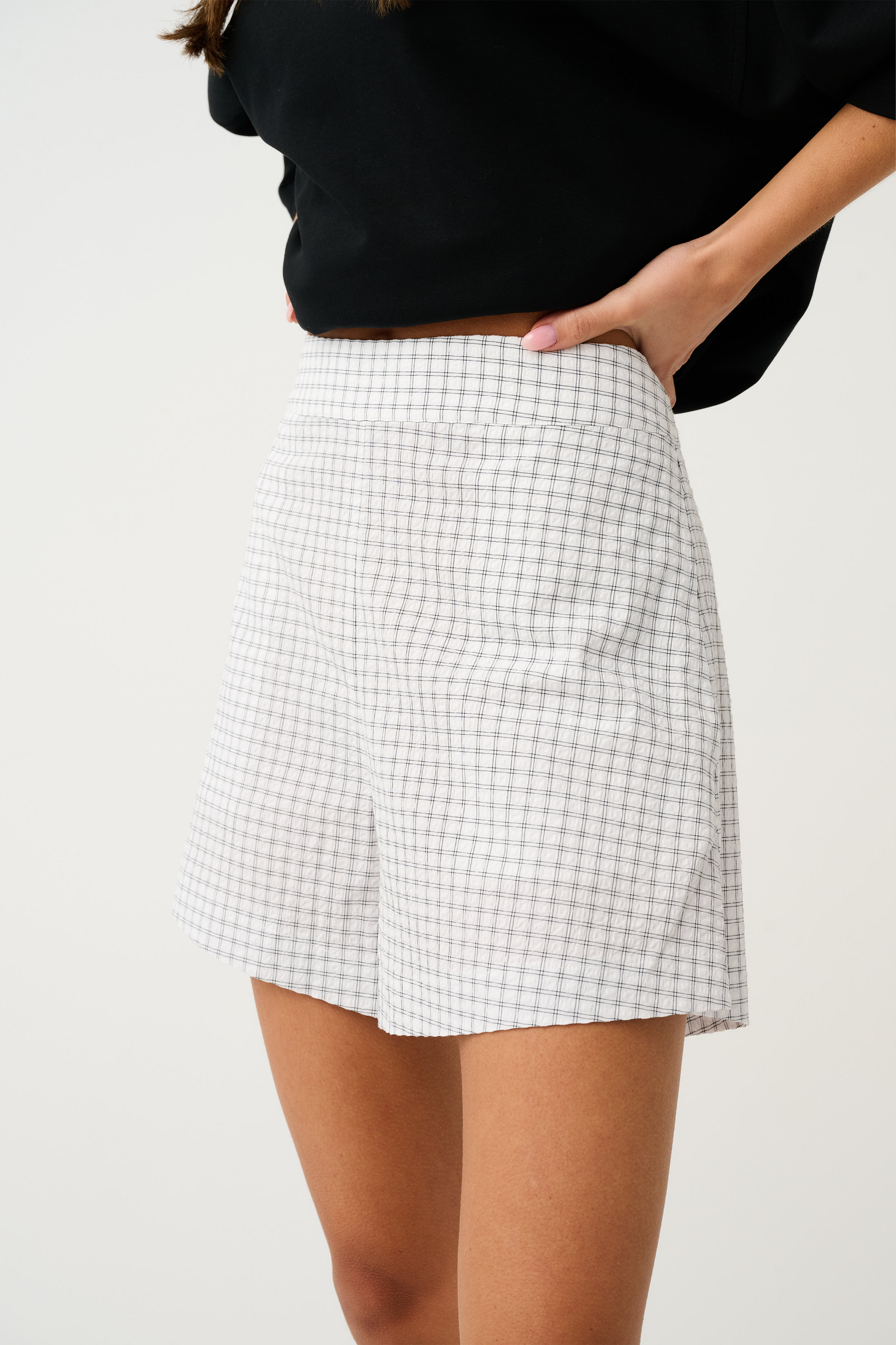 Demi Short, White - FRANKIE + COCO