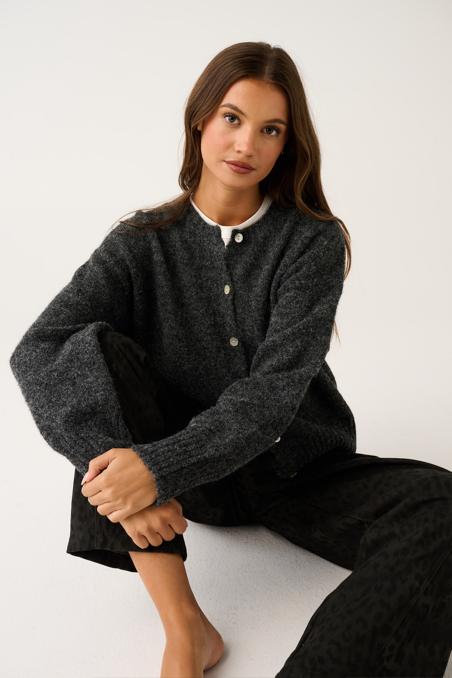 Aurora Cardi, Charcoal