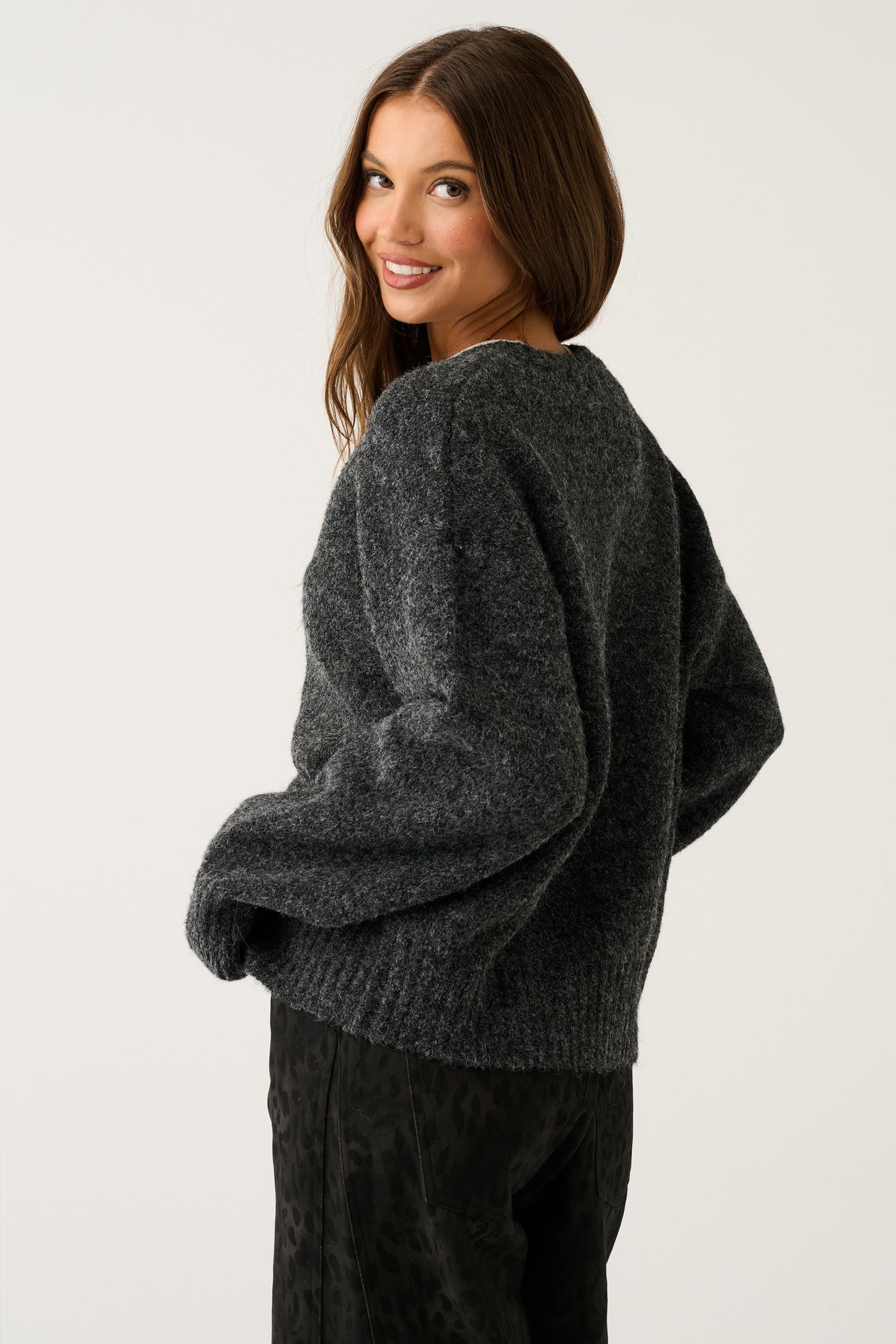 Aurora Cardi, Charcoal